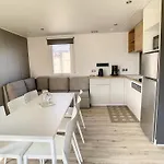 Casa vacanze Mobil-home 6 Pers, 3 Chambres, Piscine Chauffée, à 200m, Terrasse Couverte - Fr-1-361a-12 Jullouville-les-Pins