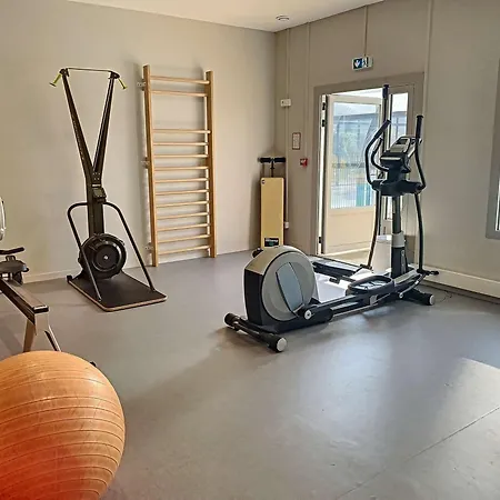 Holiday home Mobil-home 6 Pers, 3 Chambres, Piscine Chauffee, A 200m, Terrasse Couverte - Fr-1-361a-12 Jullouville-les-Pins