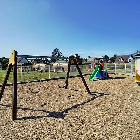 Hébergement de vacances Mobil-home 6 Pers, 3 Chambres, Piscine Chauffee, A 200m, Terrasse Couverte - Fr-1-361a-12 Jullouville